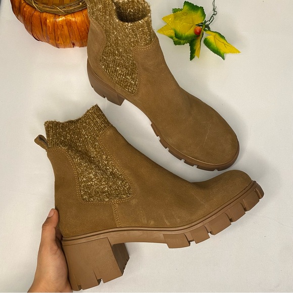 Steve Madden Hayle Pull Chelsea Booties Size 10 - Picture 2 of 16